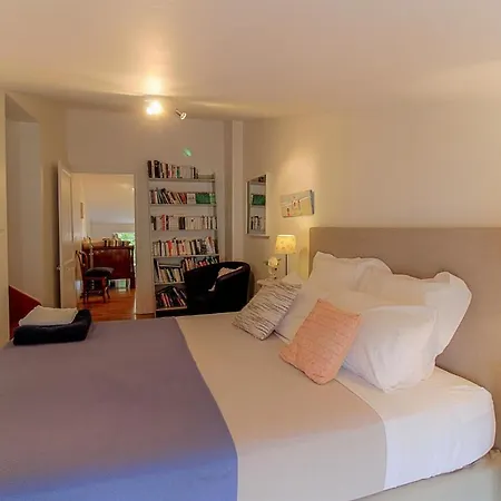 La Madeleine Bed & Breakfast *